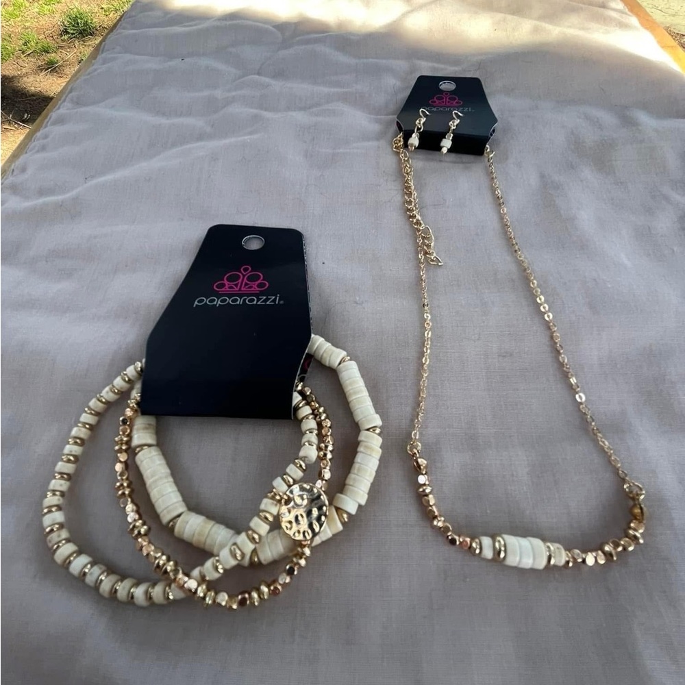 Paparazzi Gold and Cream Bracelet Set